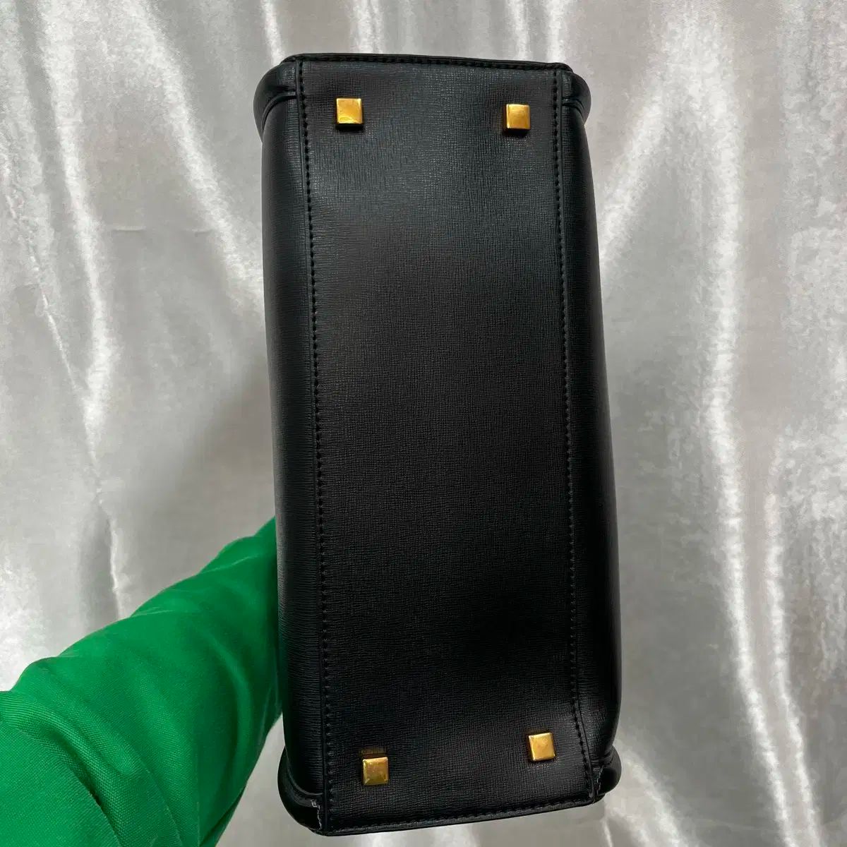 ショルダーバッグ 販売