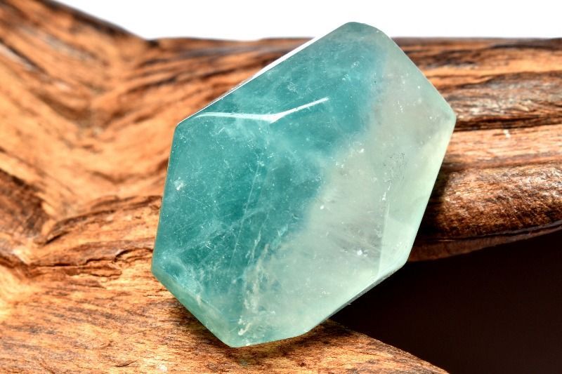 １点物 AAA 原石風 エメラルド 24x18mm ルース パワーストーン 天然石 _PC6460 NEXPOTALLINN_EU