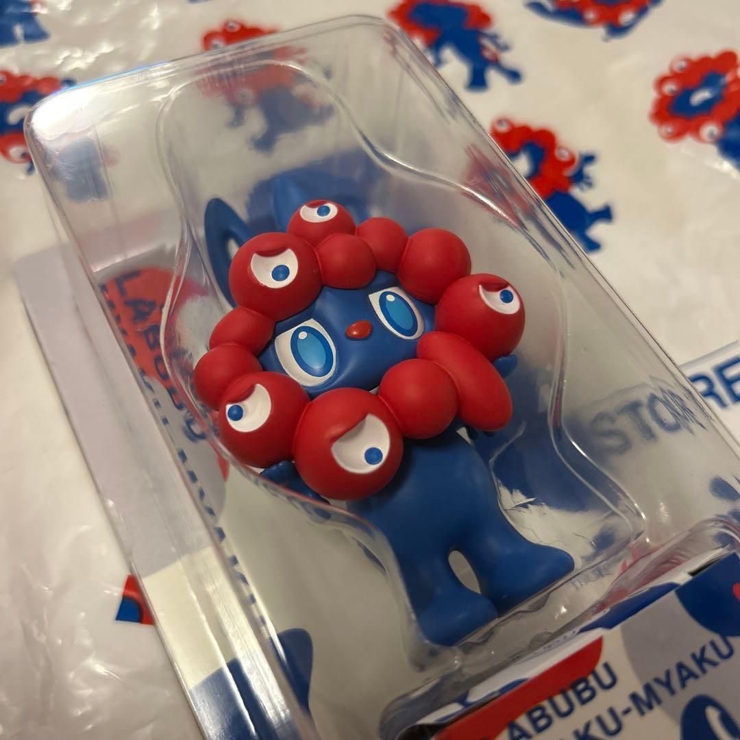 LABUBU MYAKU-MYAKU ストラップ付フィギュア　万博　レア 万博限定 LABUBU MYAKU-MYAKUストラップ付フィギュア - メルカリ