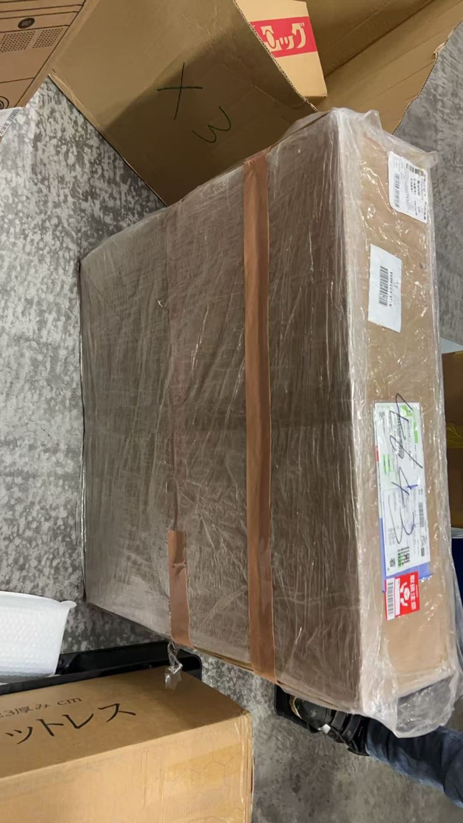 改良版 防音ボックス 4 cm厚手防音材 LEDライト付 簡易防音室 組み立て簡単 ×700 mm 防音ブーススタンド 1人用防音室 吸音研究所 防音ブース 防音パネル 自宅用 防音壁 防音シート 録音吸音材 オフィス 自習室 学習塾