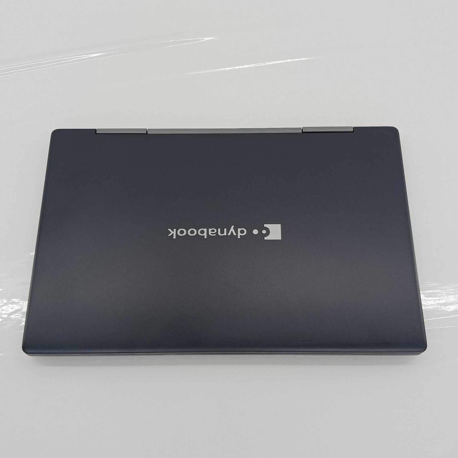 展示商品 dynabook ダイナブック ノートパソコン dynabook V8 ダークブルー 13.3型|Windows11 Home|intel Core i7|メモリ 16GB|SSD 512GB|Office H-B P1V8WPBL