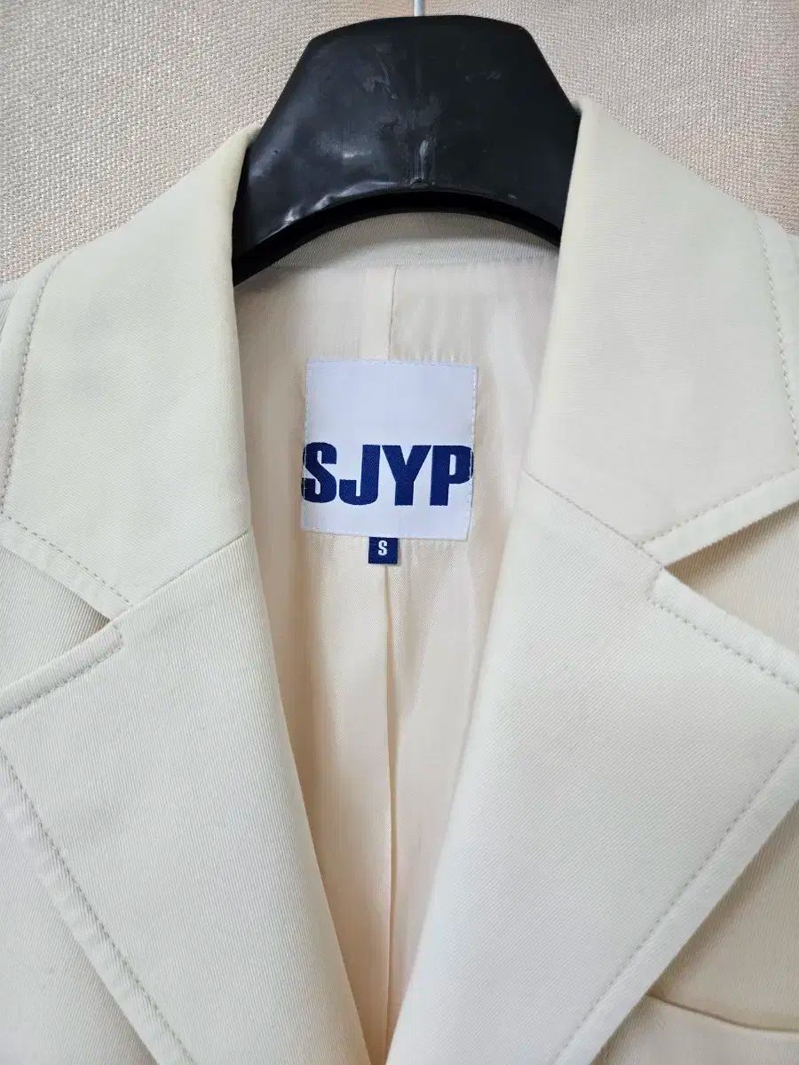 SJYP アシンメトリー