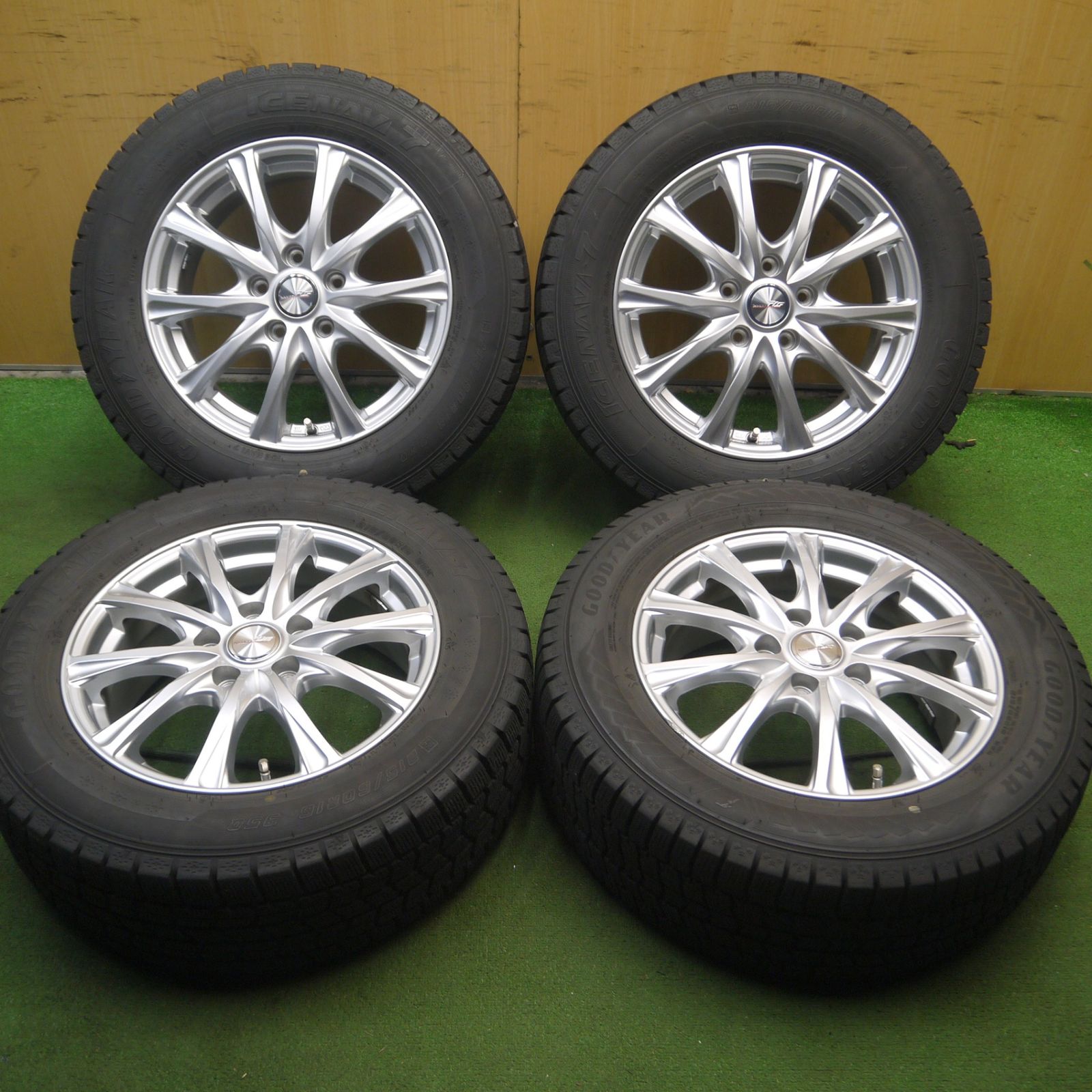 スタッドレス付き‼︎ HEAD40 ヘッド40 14インチ 5J+35 スタッドレス付き‼︎ HEAD40 ヘッド40 14インチ 5J+35