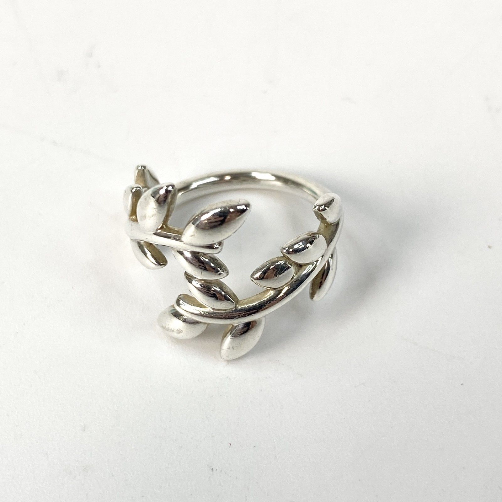 美品 ティファニー Tiffany レディース オリーブ リーフ
