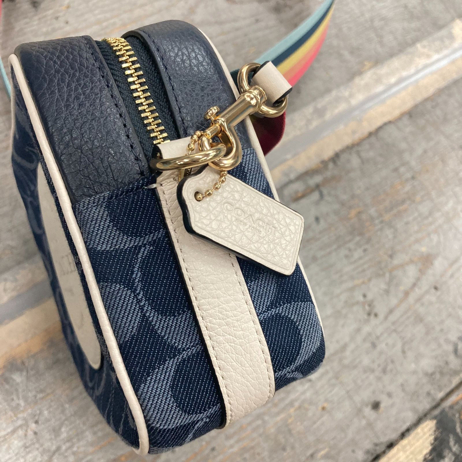 COACH (コーチ) C2822 Dempsey Camera Bag in Signature Jacquard With Patch デンプシー  カメラ バッグ イン シグネチャー ジャガード ウィズ パッチ ショルダーバッグ 【I0065-005】