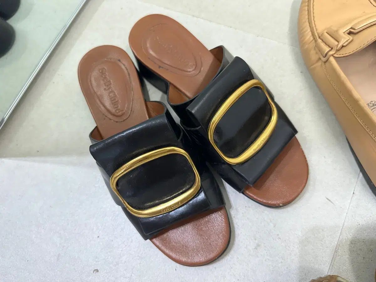 大きいサイズ 25cm LouisVuitton モノグラム フラットシューズ Louis Vuitton(ルイヴィトン) フラットシューズ(レディース