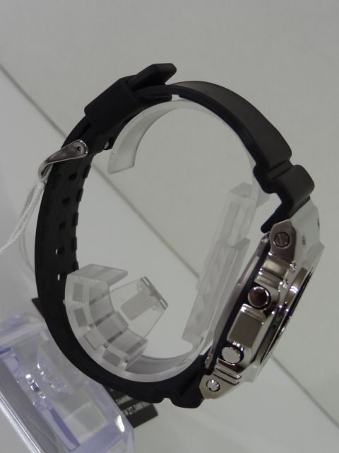 79.カシオ 腕時計 G-SHOCK GM-5600RI20-1JR 石川遼 モデル