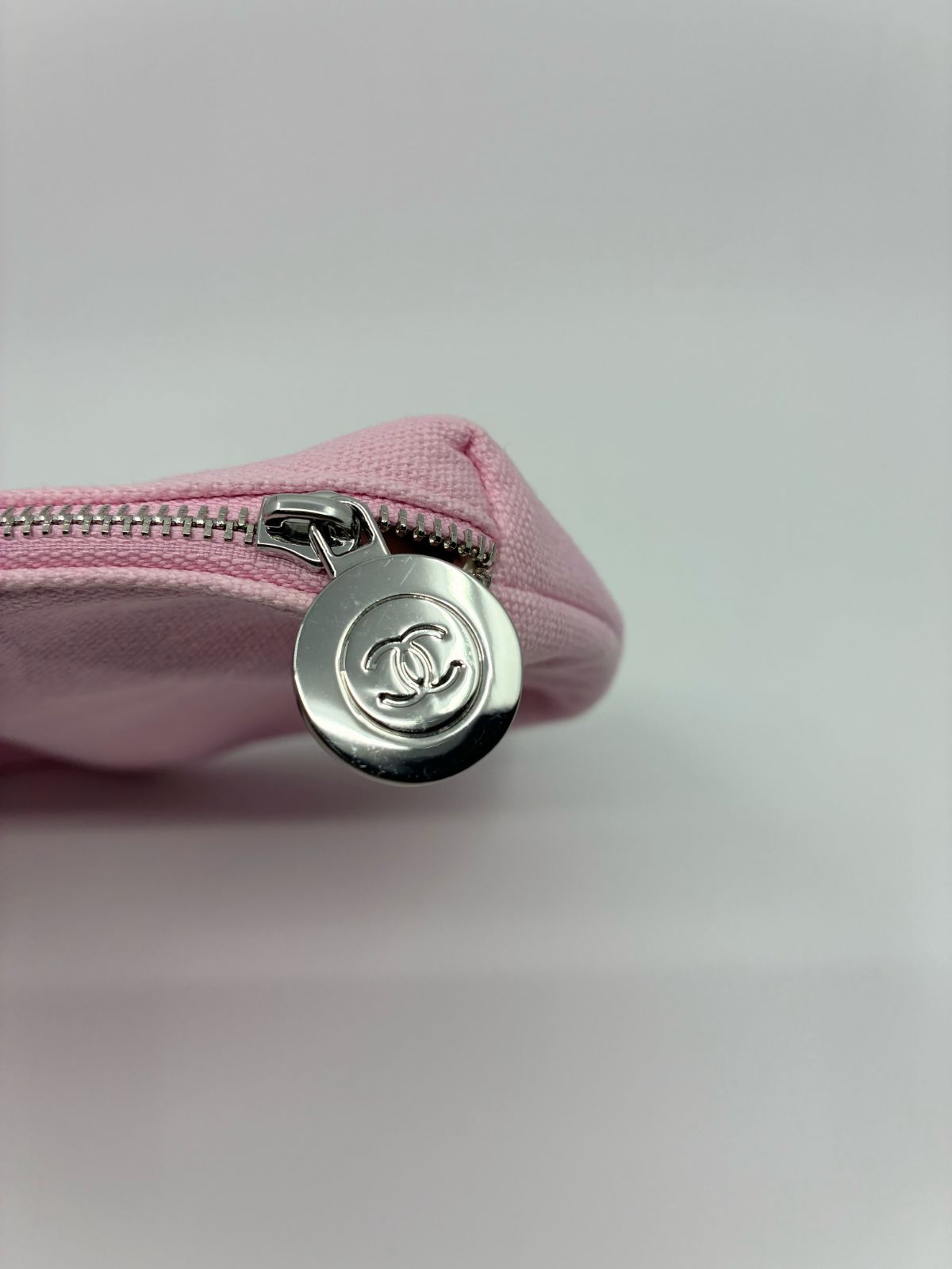 CHANEL シャネル ポーチ A1311 - メルカリ