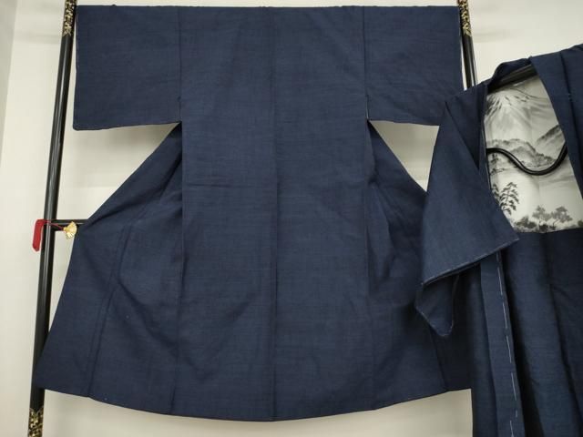 平和屋着物●男性　結城紬　アンサンブル　杢　色無地　藍鉄色　反端付き　正絹　逸品　未使用　AAAZ3782ck 平和屋着物○男性 結城紬 アンサンブル 杢 色無地 藍鉄色 反端付き