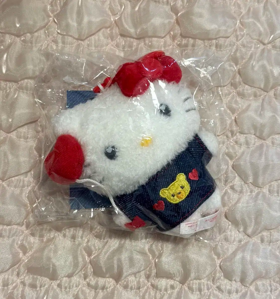 Sanrio(サンリオ) デニム ワッペン シリーズ ー hello kitty(ハローキティ) マスコット