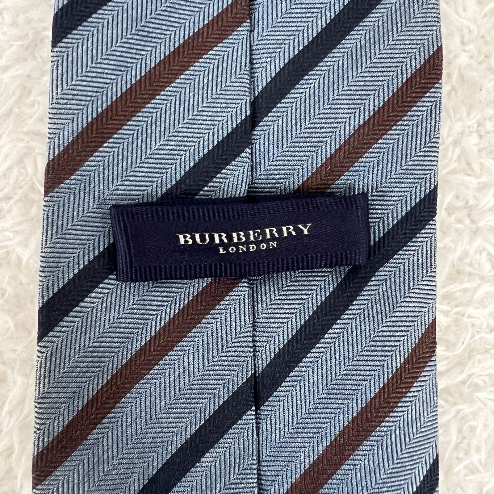 美品》BURBERRY LONDON (バーバリーロンドン) シルクネクタイ