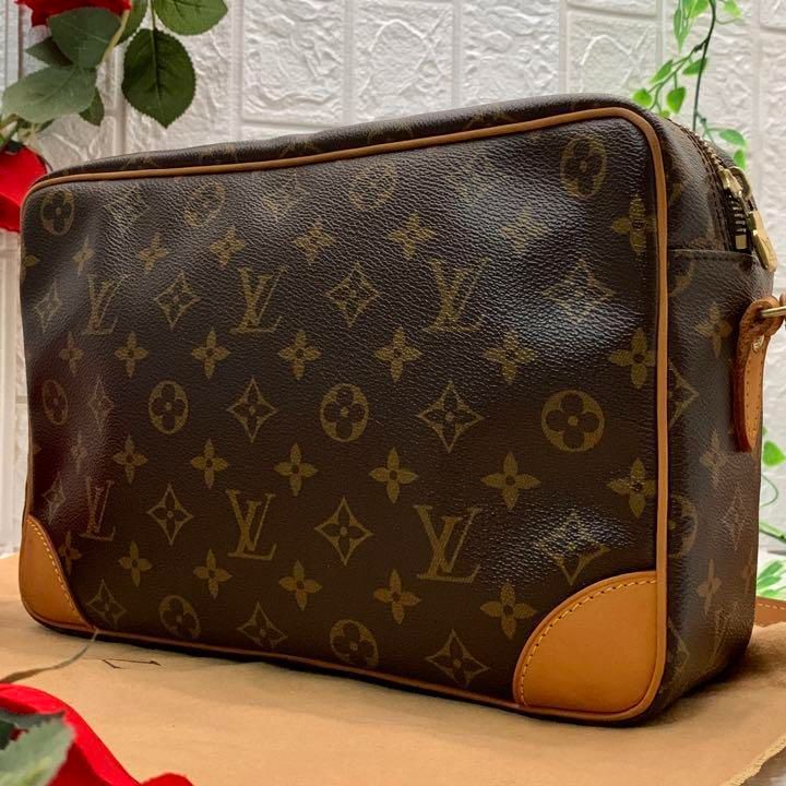 世界有名な 美品 訳あり LOUIS VUITTON モノグラム トロカデロ23