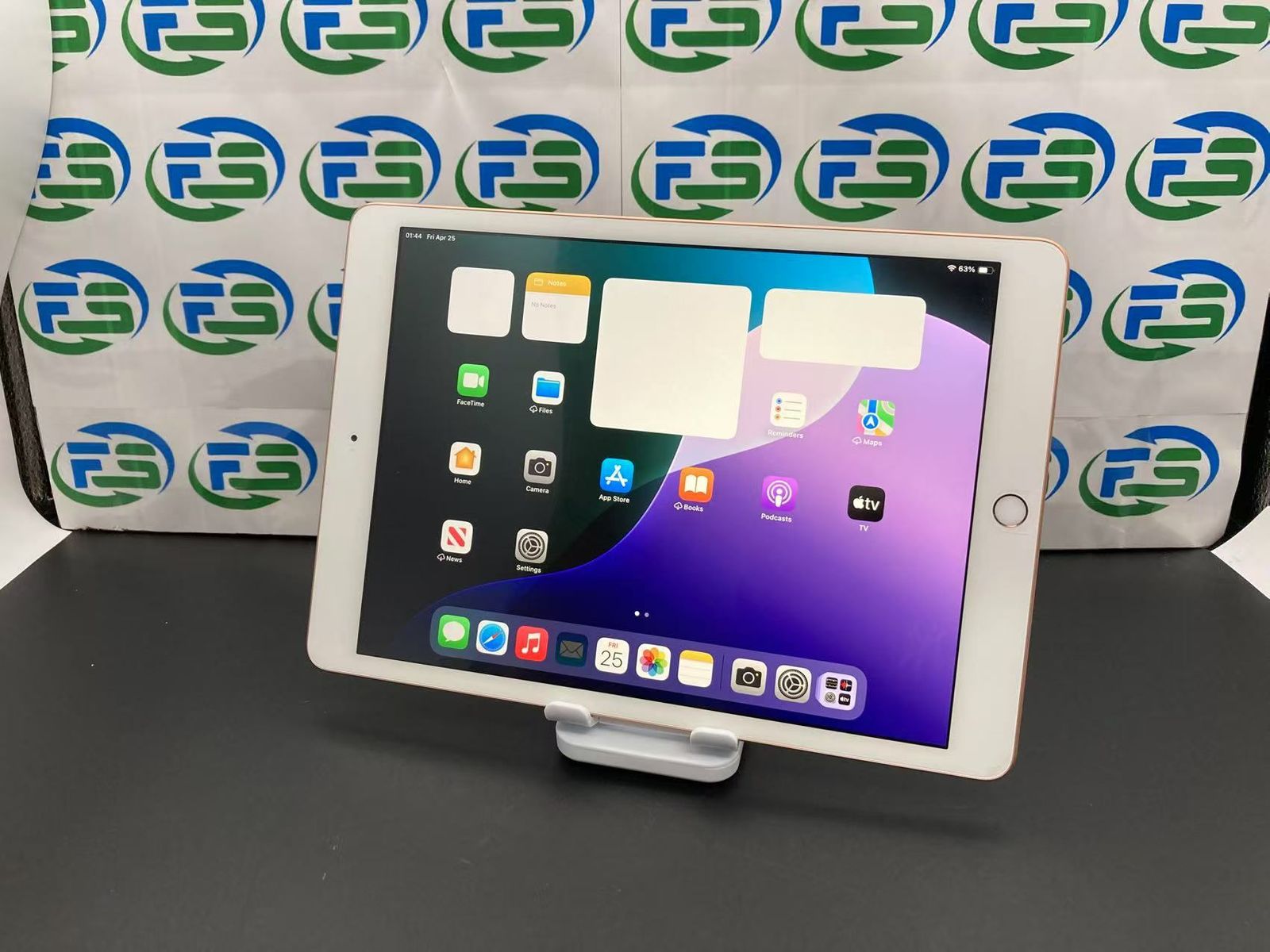 美品 iPad 第7世代 32GB ゴールド Wi-Fiモデル 外観きれい