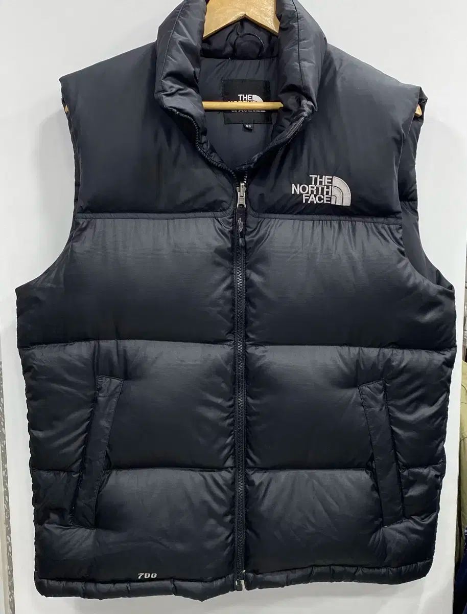 L 表記M THE NORTH FACE ザノースフェイス 旧モデル GOLDWIN Nuptse ヌプシ 700 ダウンベスト ブラック