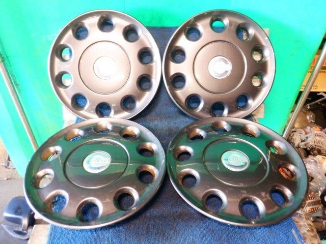 ぴかぴかホイールカバーメッキホイールキャップ4枚組　USAスタイル 14インチ用 15インチ メッキ マルチ moon 3⁄4  | ぴかぴかメッキホイール