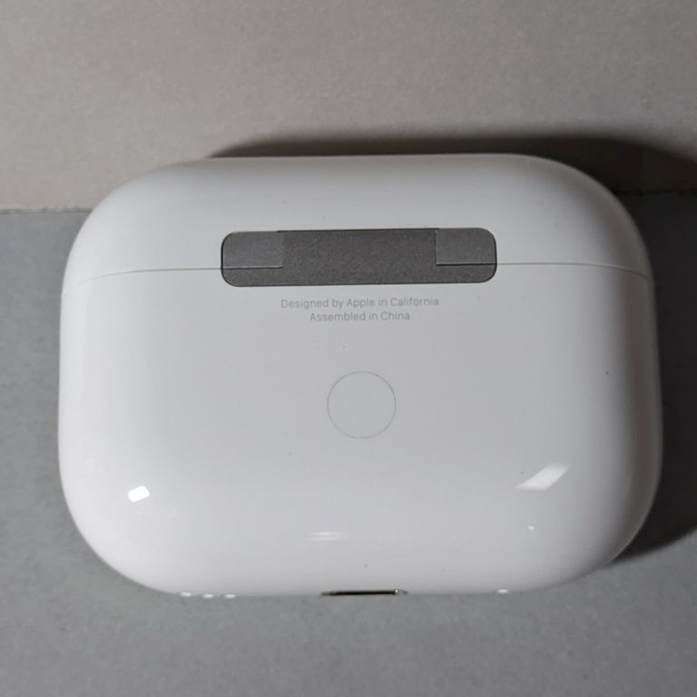 8）美品 Apple【 airpods pro 第2世代 A2700 (Lightning) 54.26.1 