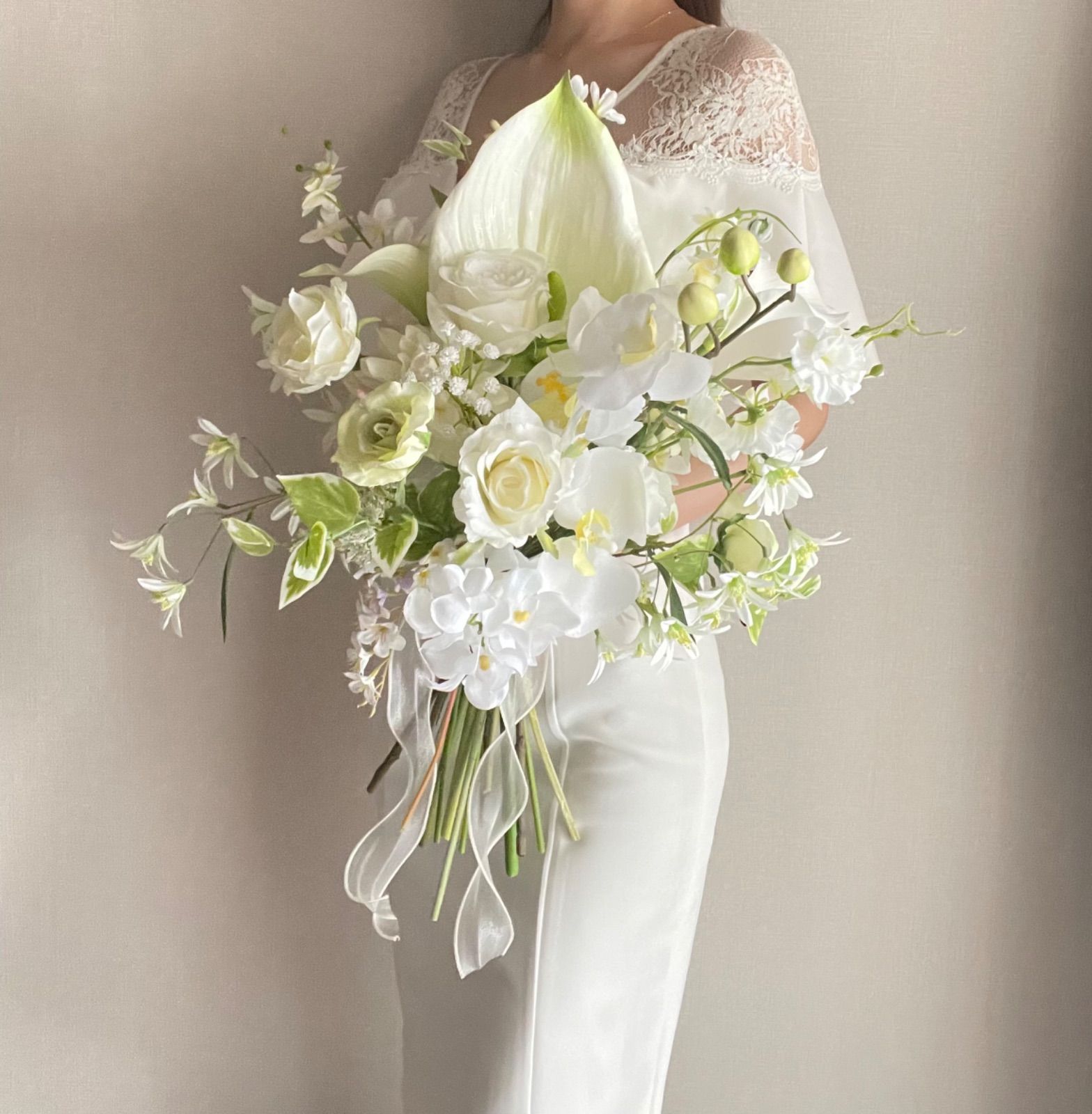 white×naturalgreen クラッチブーケ ウェディングブーケ ブートニア