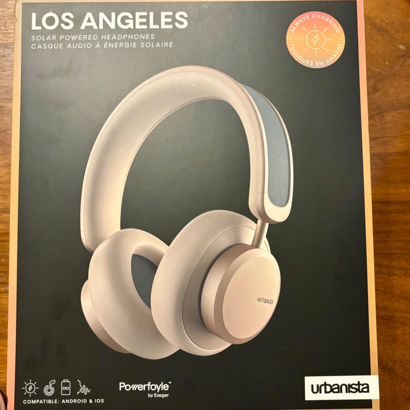 【未使用品】urbanista LOS ANGELES SOLAR ヘッドホン Urbanista LOS ANGELES Solor Powered ANC Headphones – e☆イヤホン