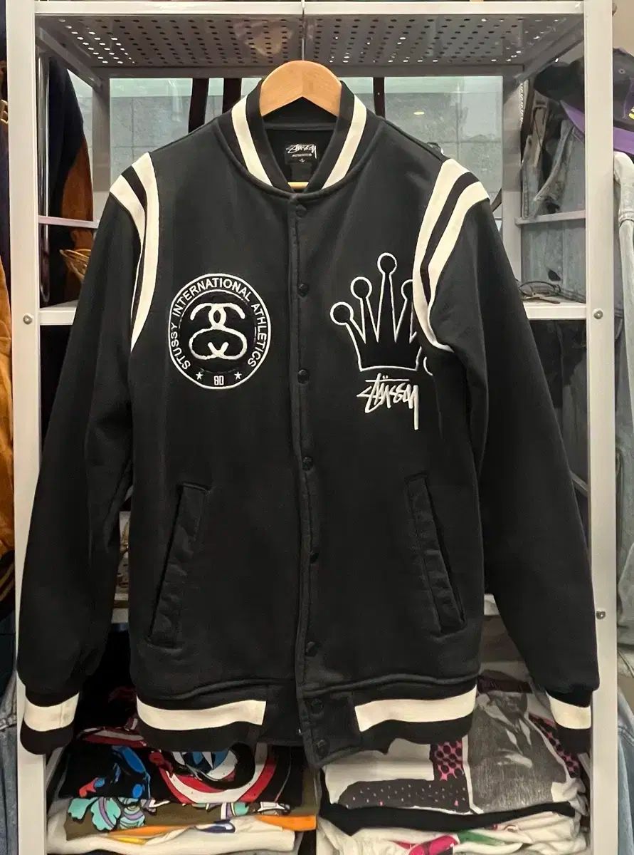 10s STUSSY(ステューシー) 黒 スタジアム ジャケット - メルカリ