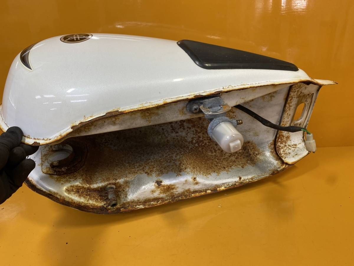 全国送料無料】20789-10296 ヤマハ YBR125SP 純正タンク - メルカリ