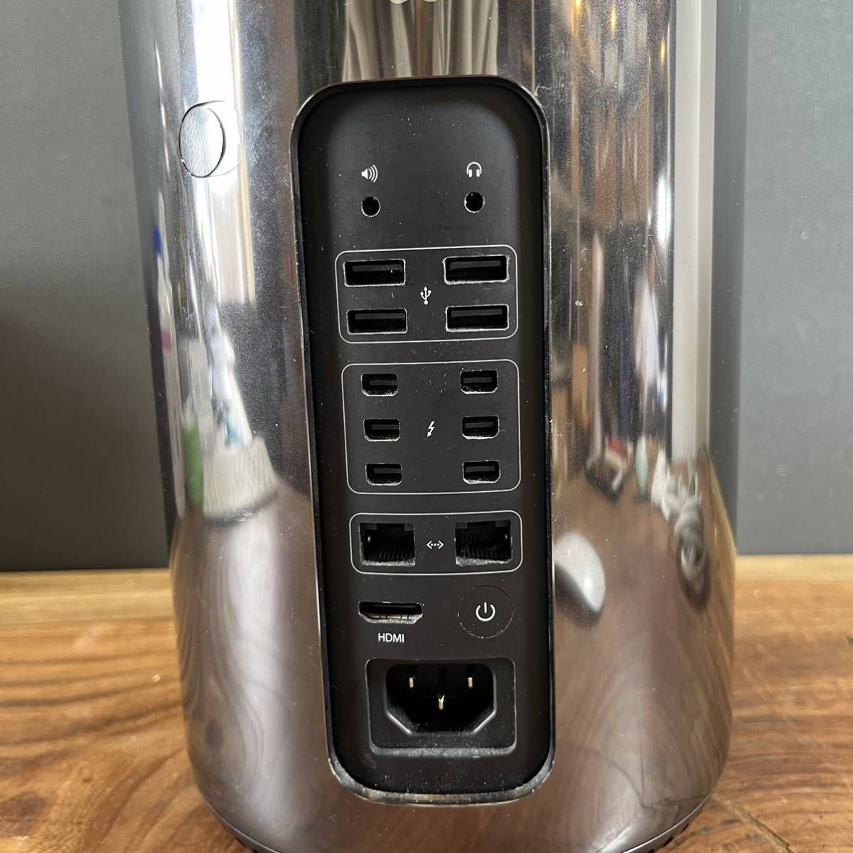 良品！上位］Apple Mac Pro Late 2013/3.0ghz 8コア/64GB/SSD1TB/FirePro D500*2/office2019/Windows11  - メルカリ