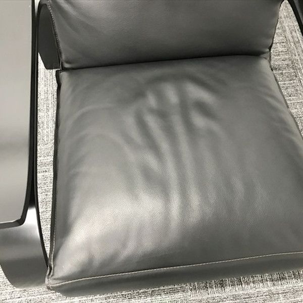 ウッドラインアームチェア ブラック