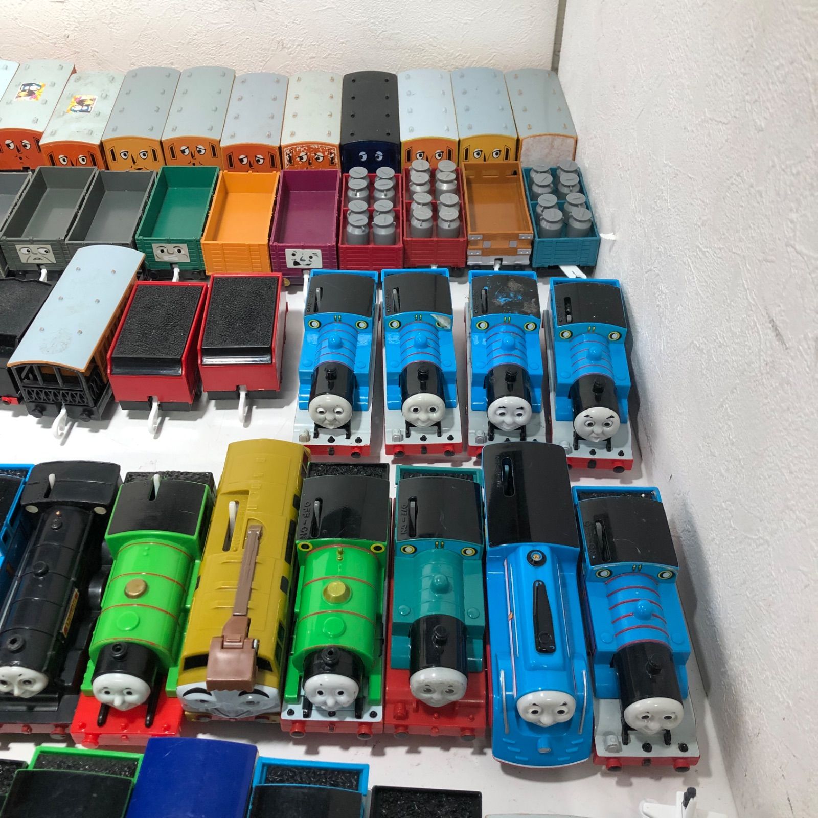 プラレール　大量まとめ　機関車トーマス thomas the tank engine plarail A large amount - YouTube