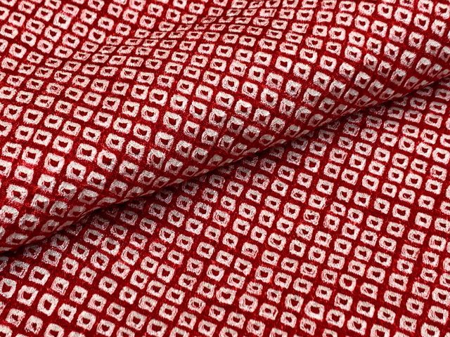 総絞り 総刺繍柄