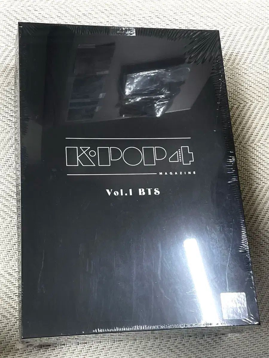 BTS グッズ パッケージ BTS kpop4 seasons magazine 写真集