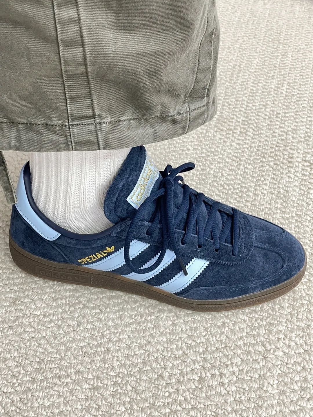 BD7633 Adidasスニーカー スペツィアル adidas originals HANDBALL SPEZIAL 男女兼用