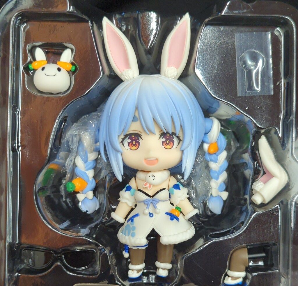 ねんどろいど 兎田ぺこら | GOODSMILE ONLINE SHOP