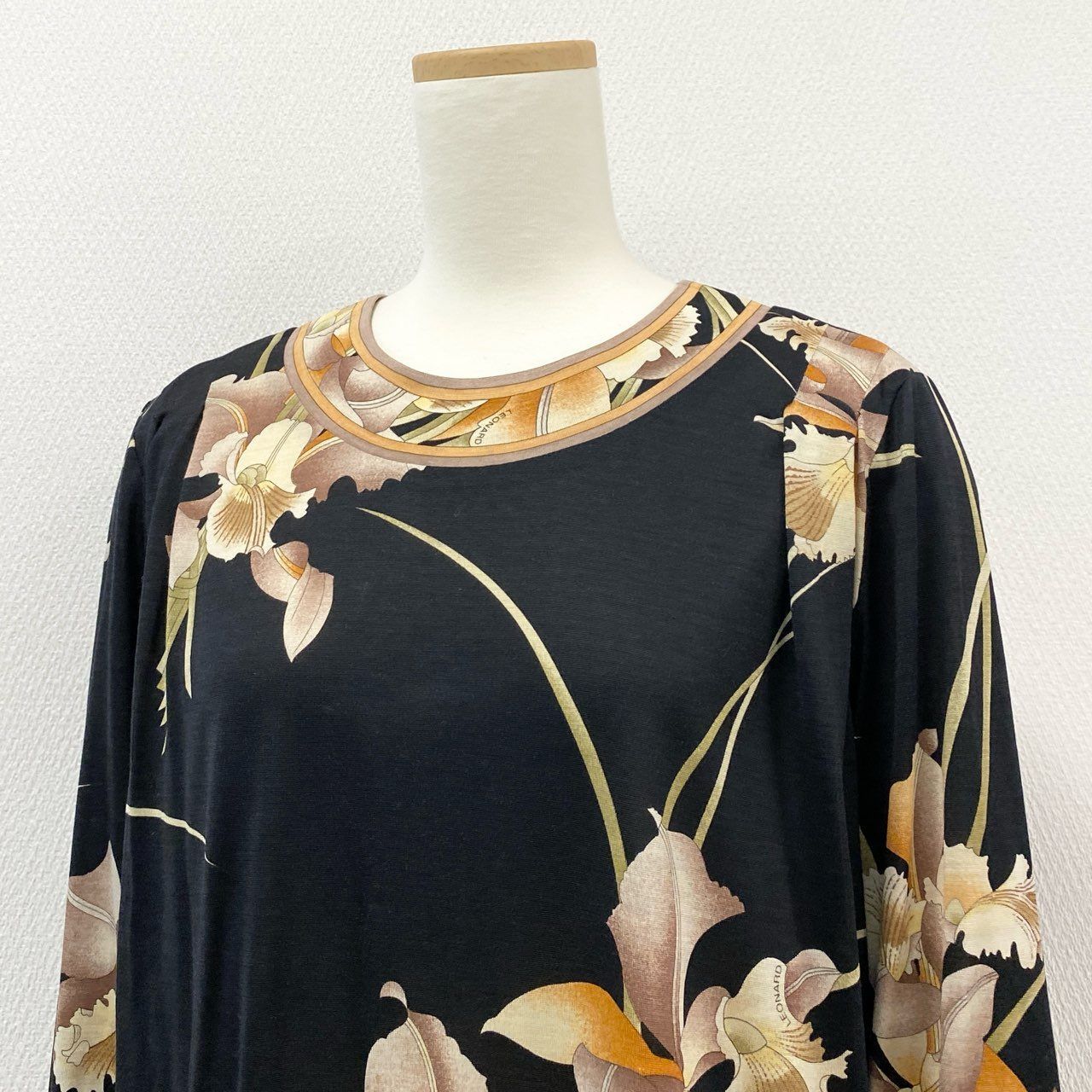 85i12 LEONARD レオナール 美しい花柄プリント ニット セーター  