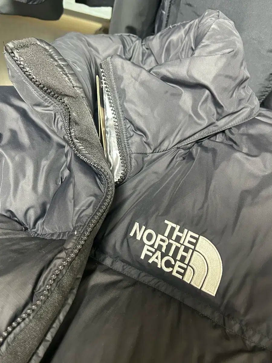 THE NORTH FACE(ザノースフェイス) 1996 レトロ Nuptse(ヌプシ) ジャケット XL ／ 105
