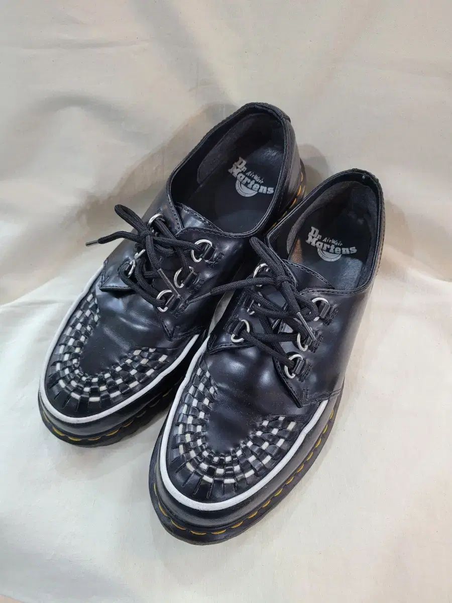 【雷市場（ポンジャン）商品韓国直送】医師 マーティン Dr Martens ウォーカーブーツ