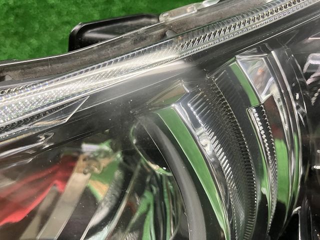 ヘッドライト 左右