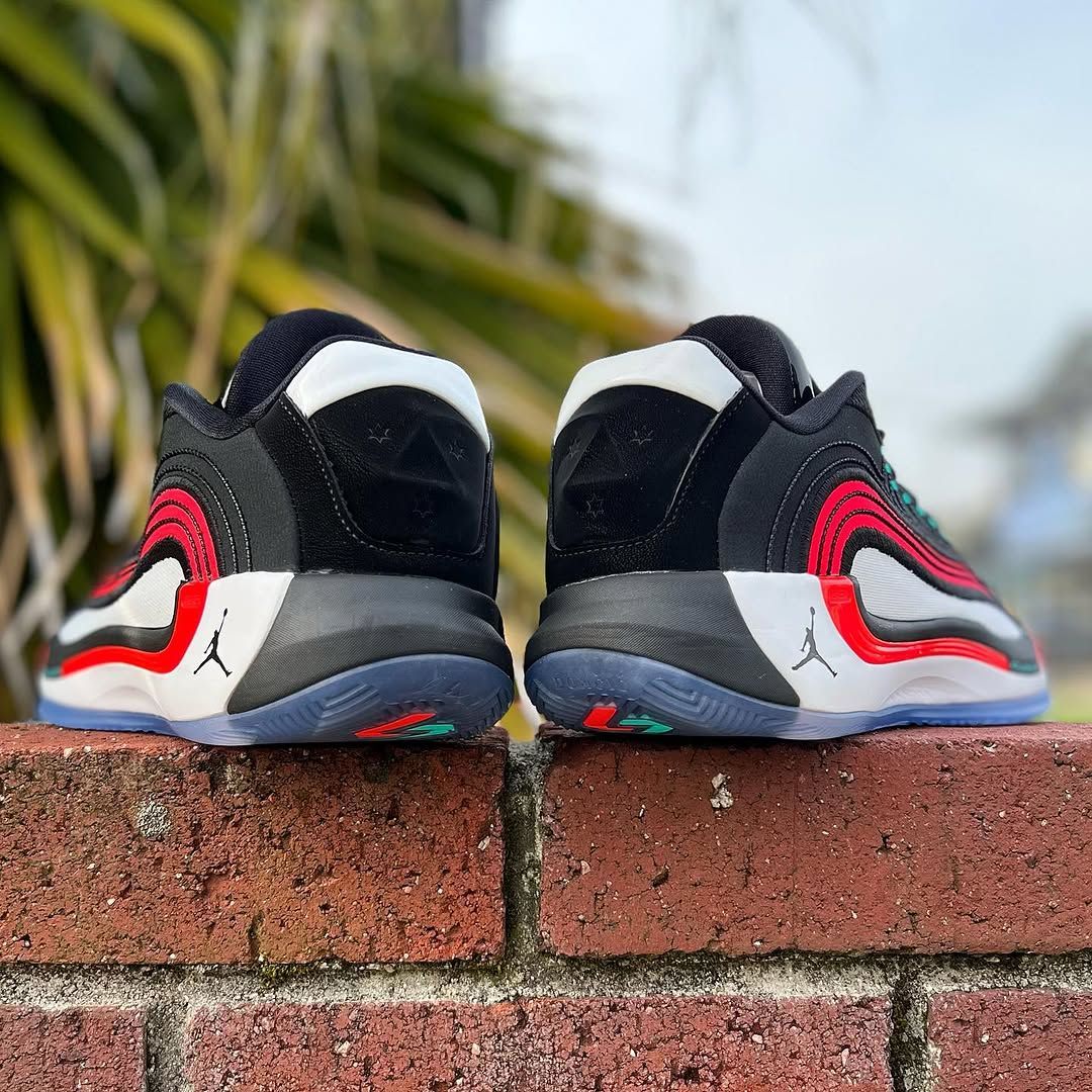 JORDAN LUKA 4 PF 'BLOODLINE' ナイキ ジョーダン ルカ 4