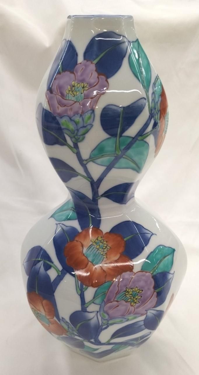 華山萬右衛門 花瓶 山茶花 Kazan Manemon vase sasanqua flower