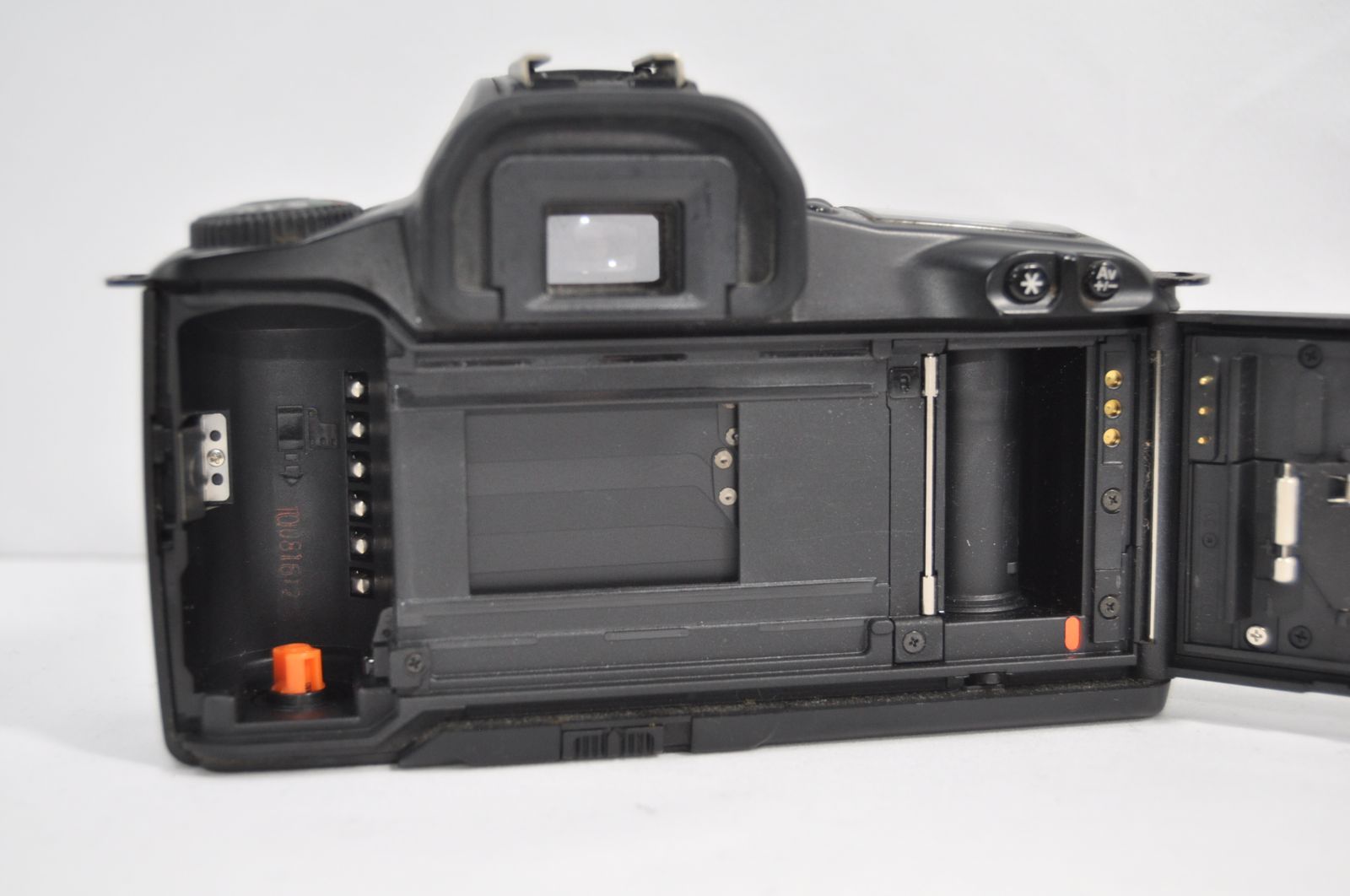 Canon EOS Kiss フィルム一眼レフカメラ 28-80/75-300 Canon EOS Kiss フィルム一眼レフカメラ 28-80/75-300