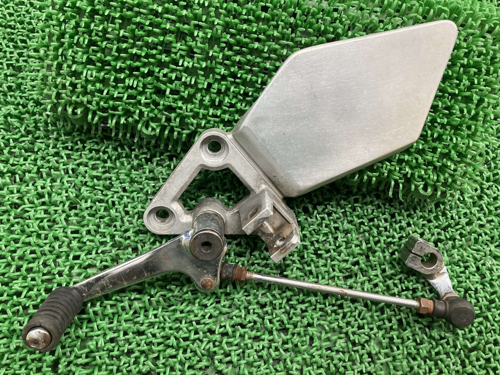 ジェイド ステップ 左 KAF ホンダ 純正 バイク 部品 MC23 JADE シフトペダル シフトロッド 曲がり無し 車検 Genuine Lw