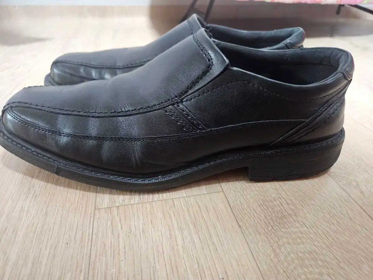 5 ROCKPORT