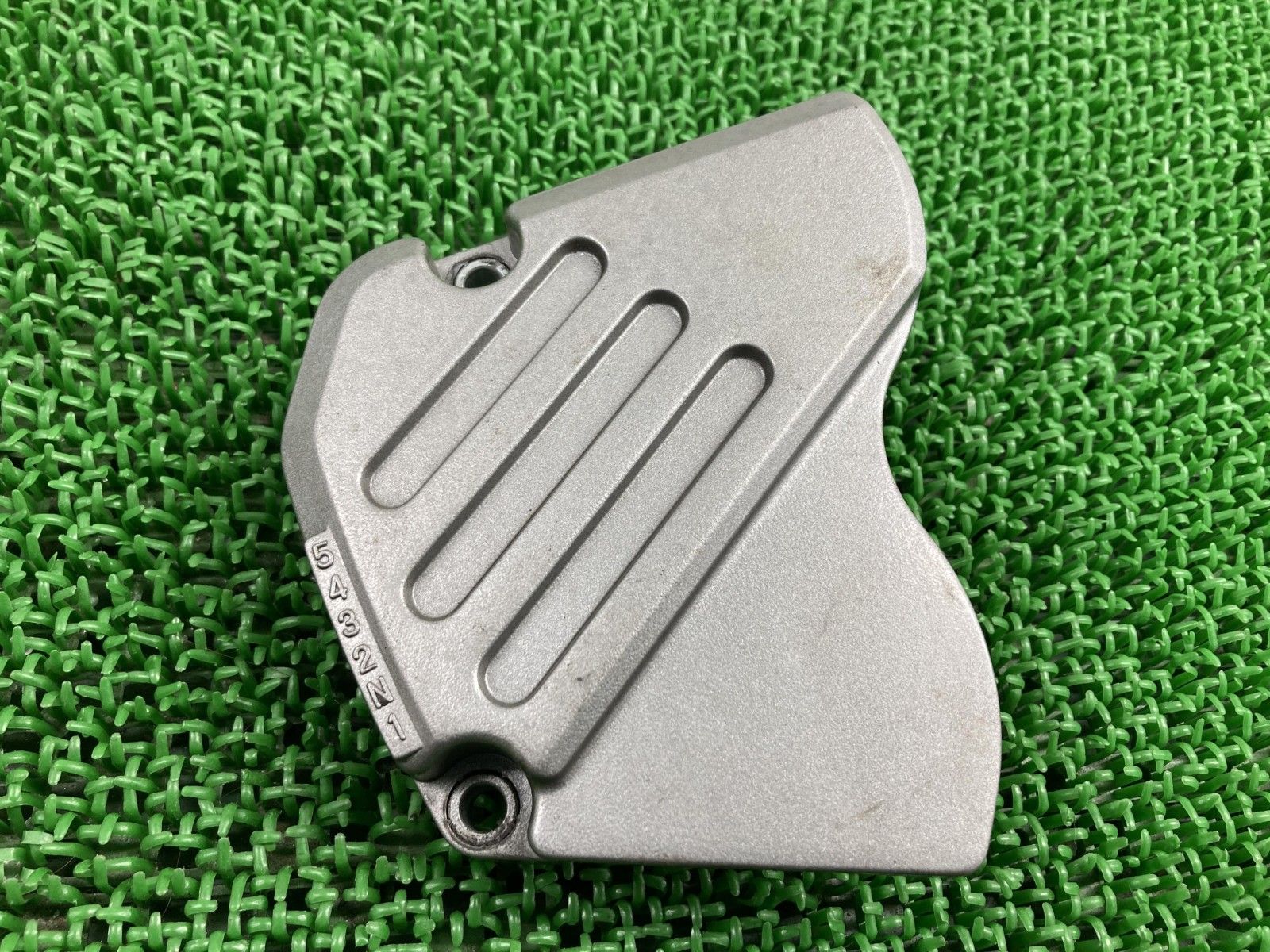 DR-Z400SM スプロケットカバー 29F1 スズキ 純正 バイク 部品 SK43A SK44A スプロケットカバー 割れ欠け無し 車検 Genuine 【中古】 95