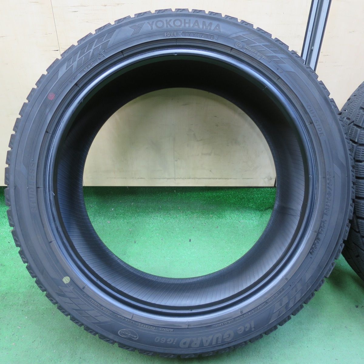 バリ溝❗️2024年 215\45r18 ヨコハマ アイスガード6 ④ バリ溝❗️2024年 215%r18 ヨコハマ アイスガード6 4本セット ①