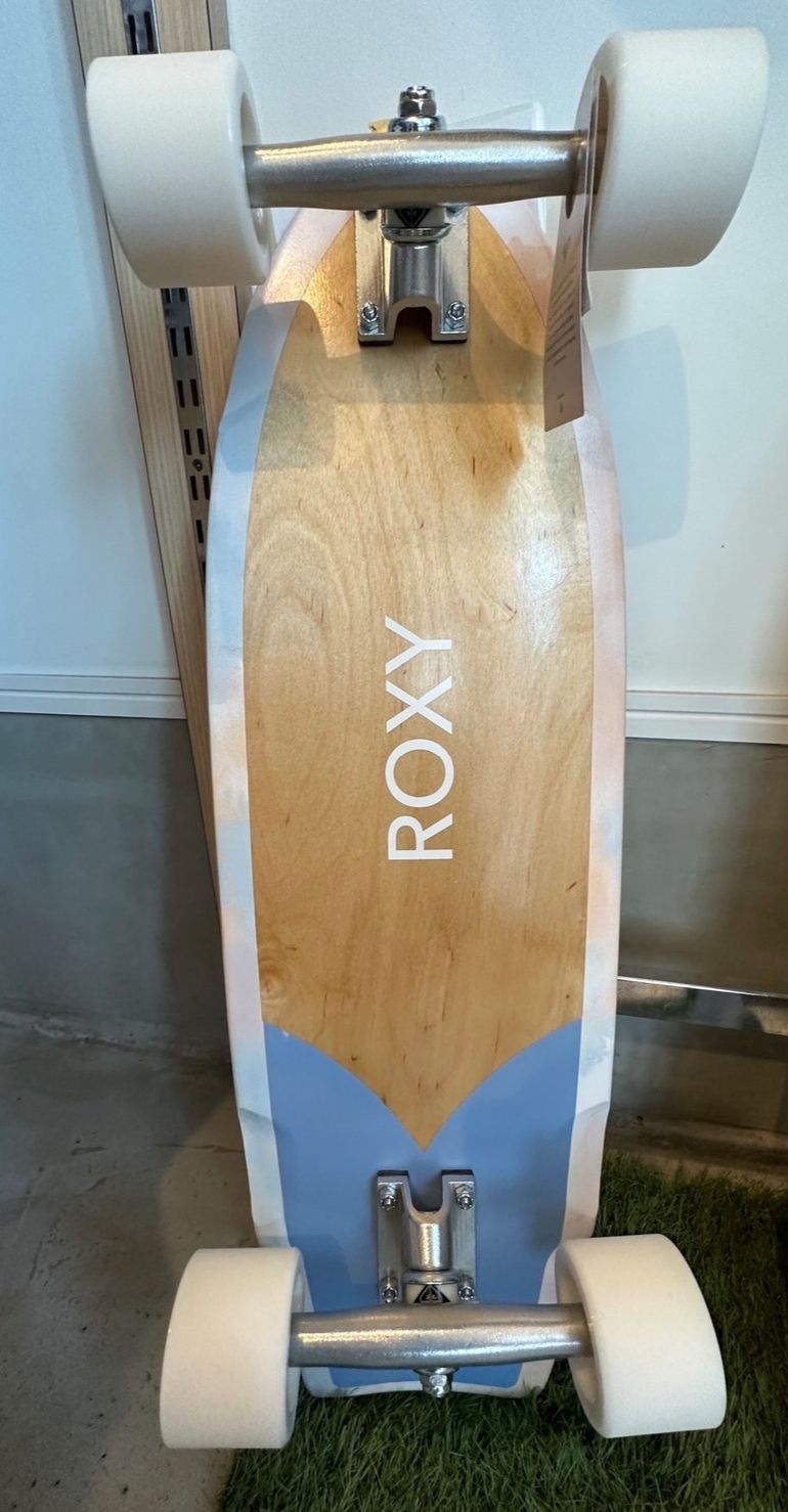 ROXY スケートボード 28