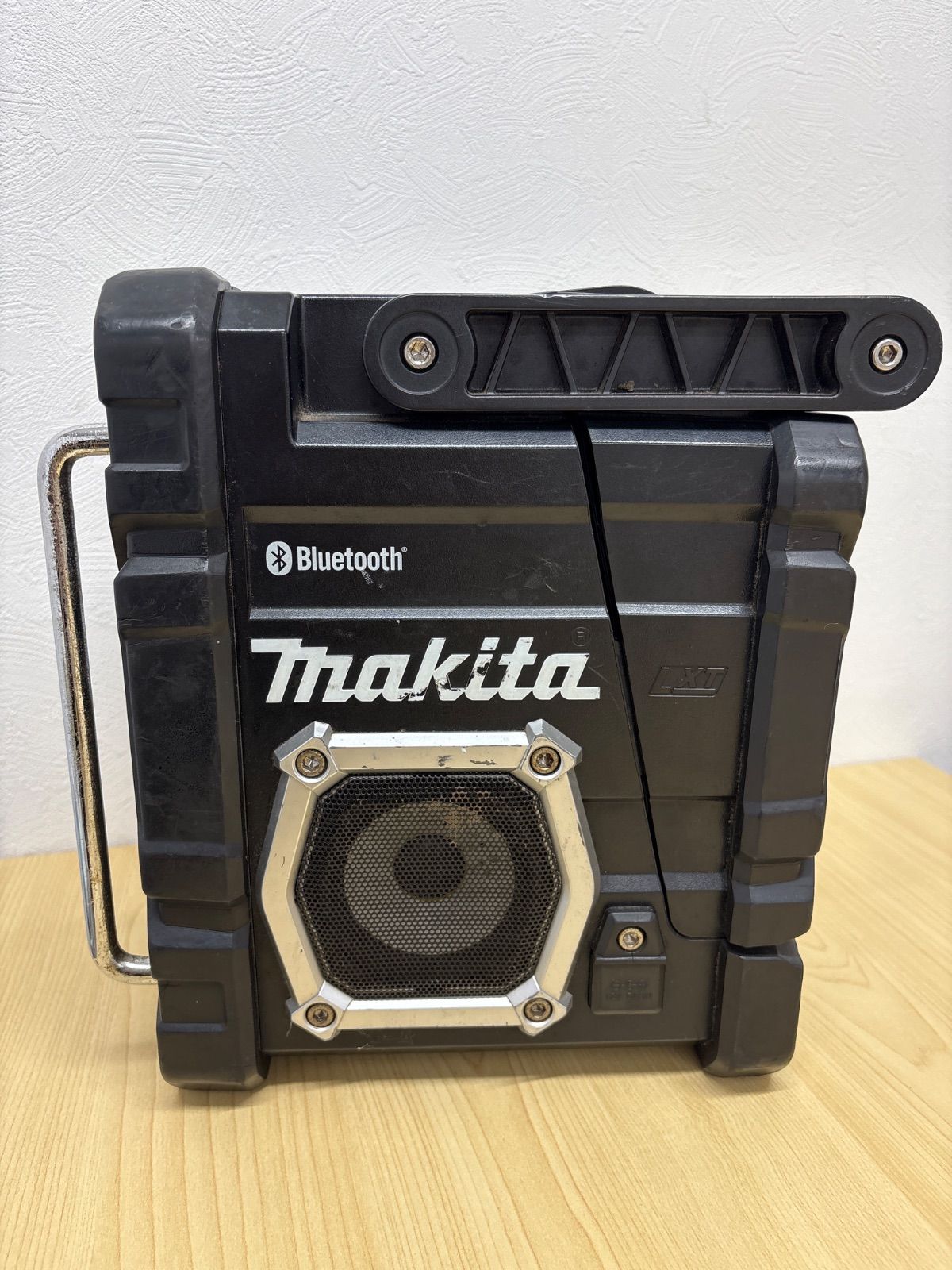 Makita MR106 Bluetoothラジオ Amazon.co.jp: マキタ(Makita) Bluetooth搭載 充電式ラジオ