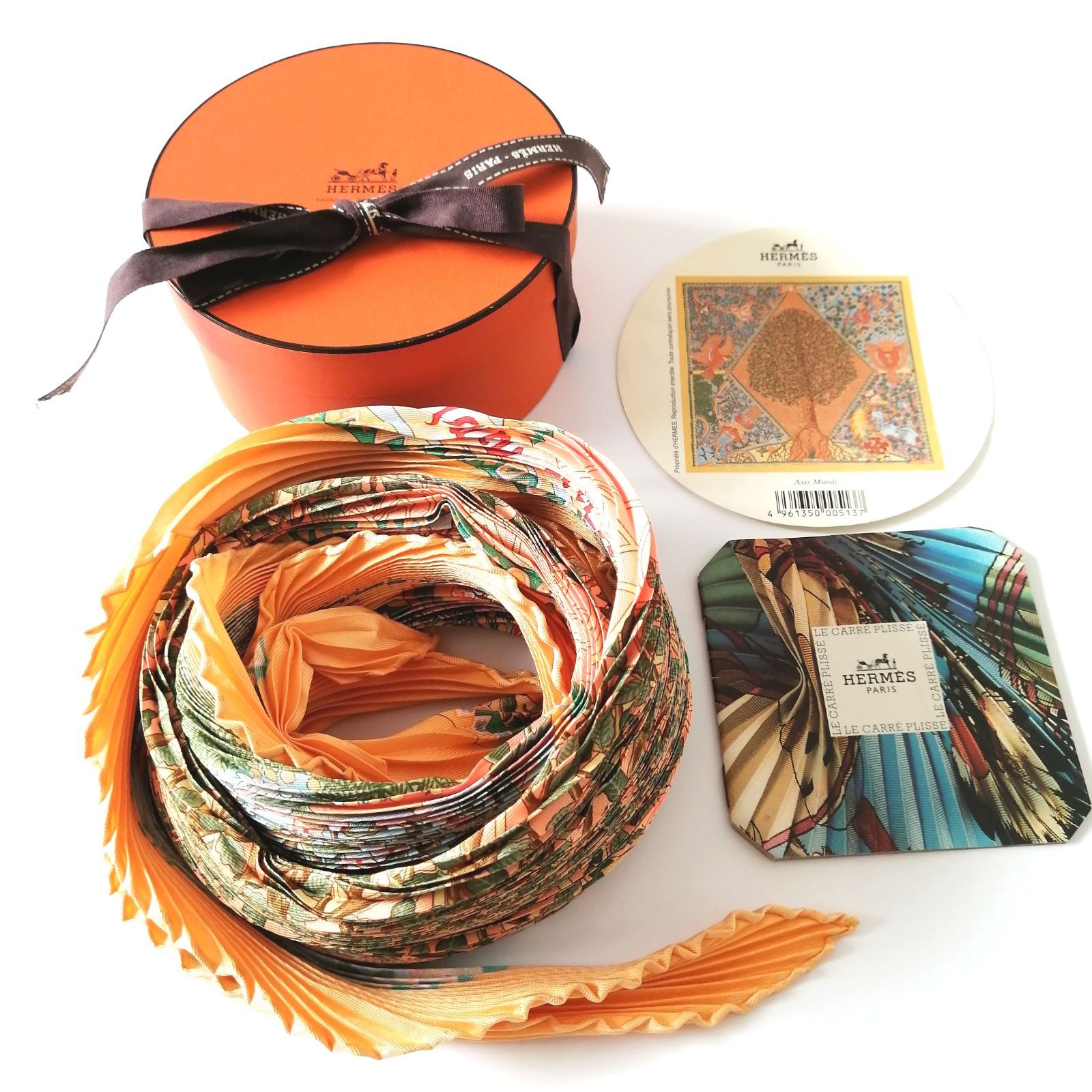 美品 エルメス HERMES プリーツスカーフ 世界の中心軸 Axis
