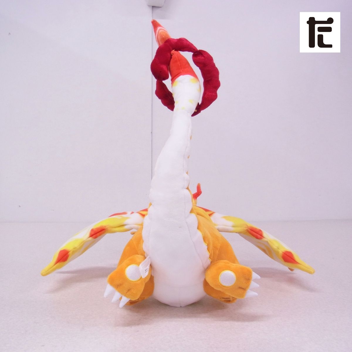【美品】ポケモンpokemon リザードンキョダイマックスのすがた ぬいぐるみ Amazon.co.jp: タカラトミー(TAKARA TOMY) ポケットモンスター