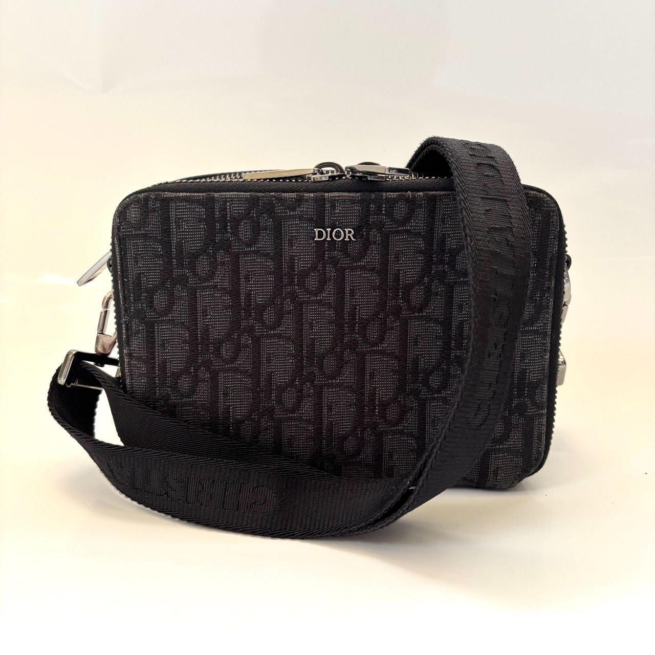 Christian Dior ク ショルダーバッグ メッセンジャーパッグ ディオール/クリスチャンディオール/ショルダーバッグ/サドル
