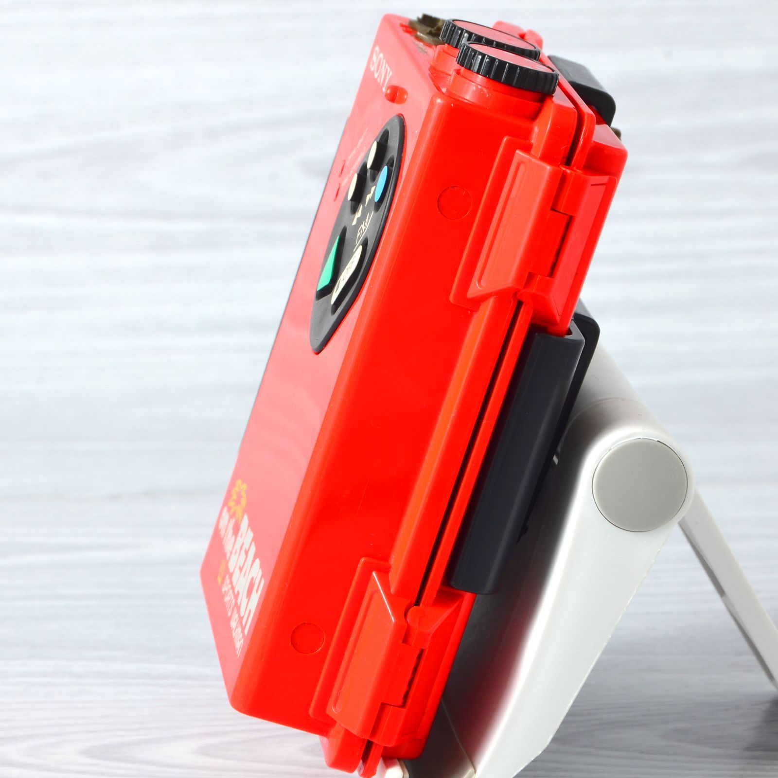 SONY WALKMAN WM-F5 スポーツウォークマン on the BEACH レッド 整備済 TY291