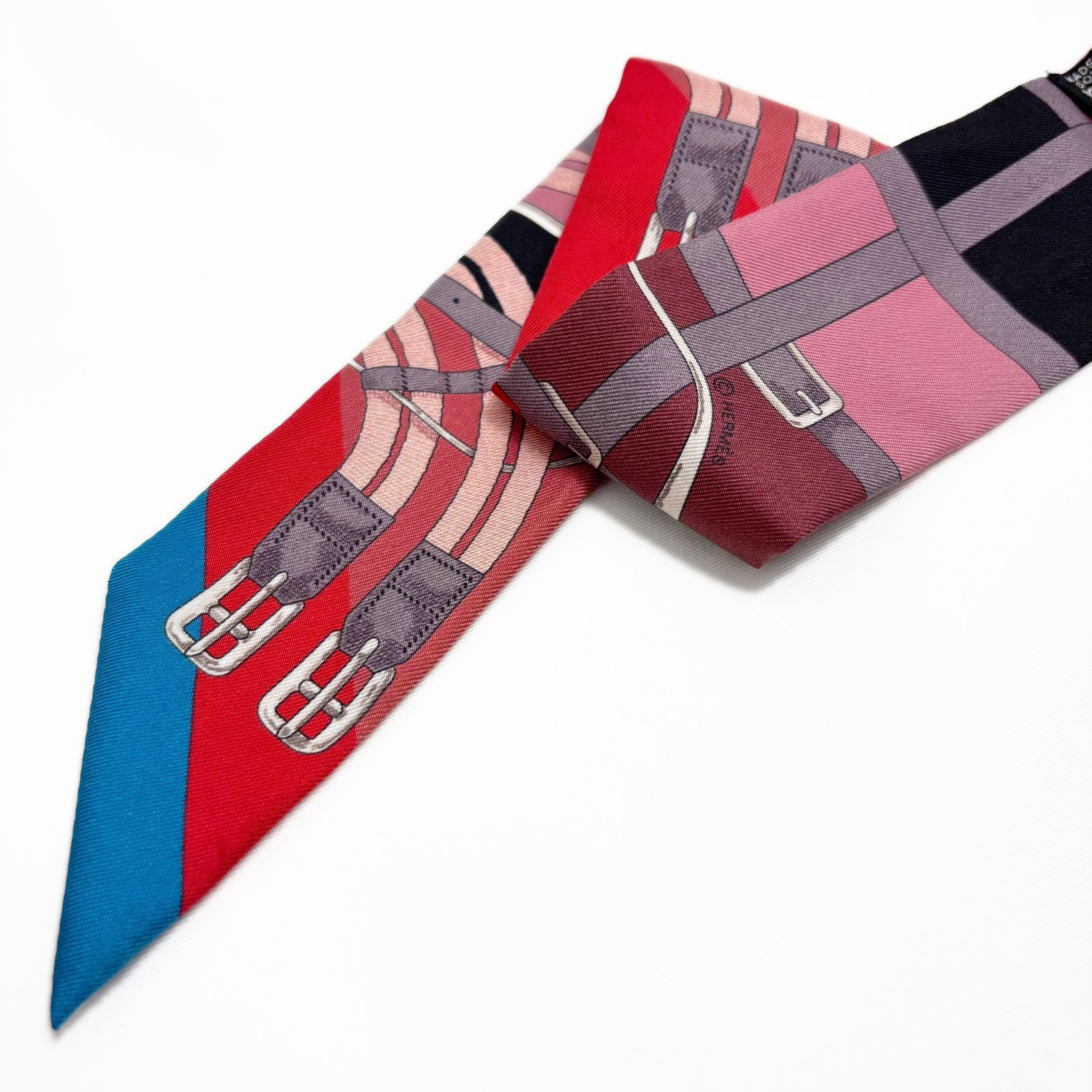 HERMES エルメス ツイリー スカーフ ベルト柄 レッド系 0381 - メルカリ