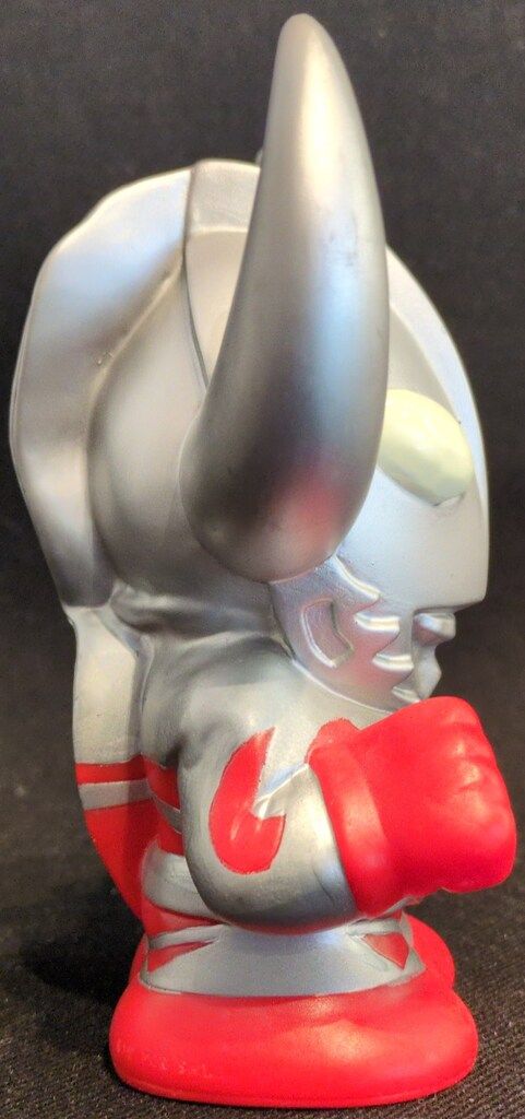 ウルトラマン　ソフビ貯金箱03　全5種　バンプレスト バンプレスト ウルトラマンソフビ貯金箱03 ウルトラの父 - メルカリ